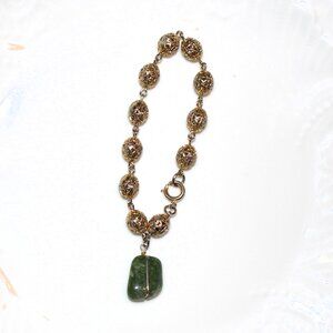 Vintage Filigree Gold Tone Bracelet w/ Green Stone Pendant Charm – Retro Boho